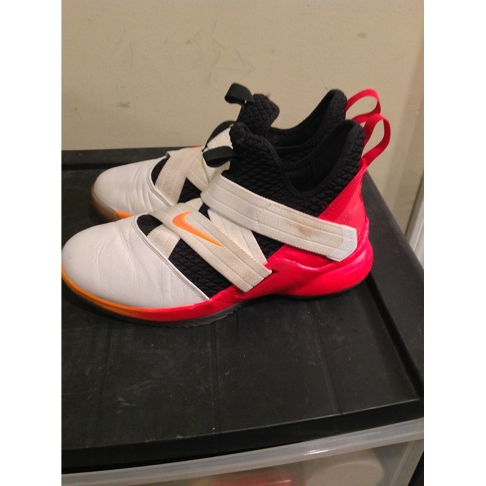 Nike LeBron Soldier Basketball Shoes White/Red/Black Size 7